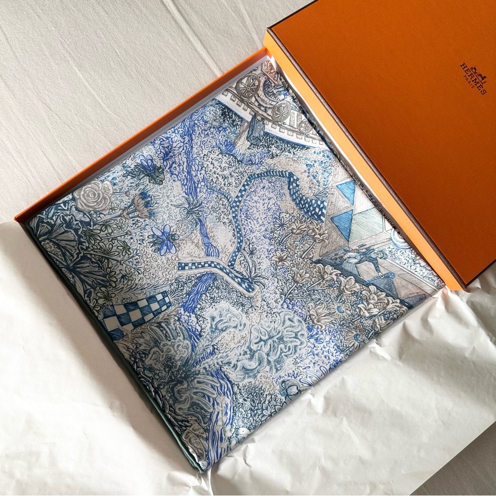 Hermès Les Folies du Faubourg scarf 90 - Picture 3 of 4